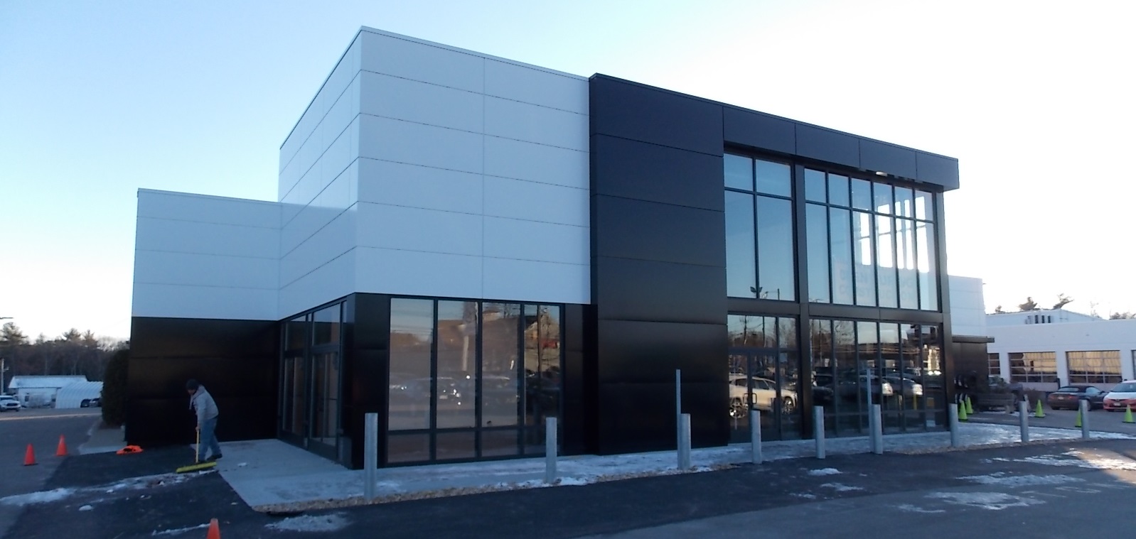 At Global Fabrication, we specialize in custom ACM panel fabrication and precision installation for projects across a wide range of industries.